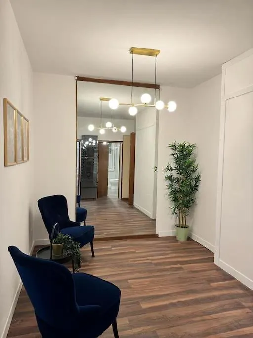 ונציה Madoneta Apartment 0*,
