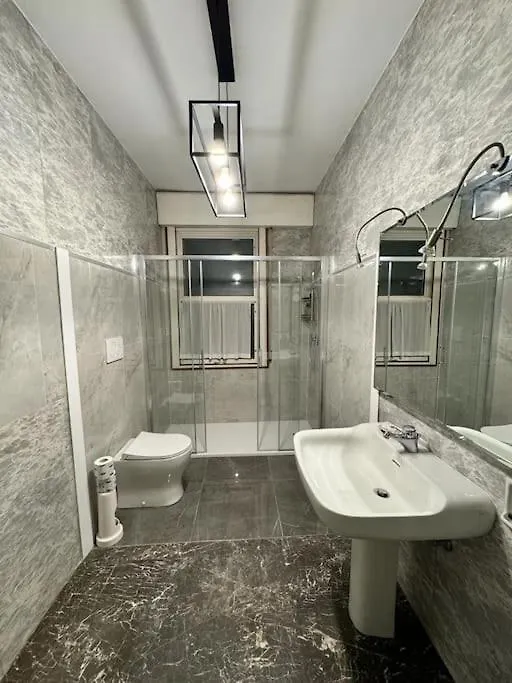 ונציה Madoneta Apartment